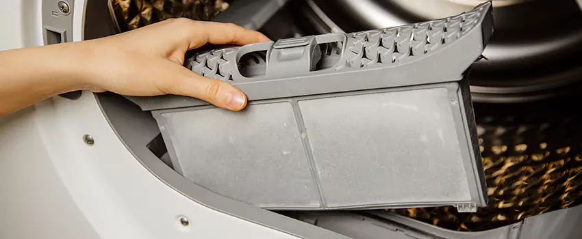 Signs Of A Clogged Dryer Lint Trap in Rochester, New York